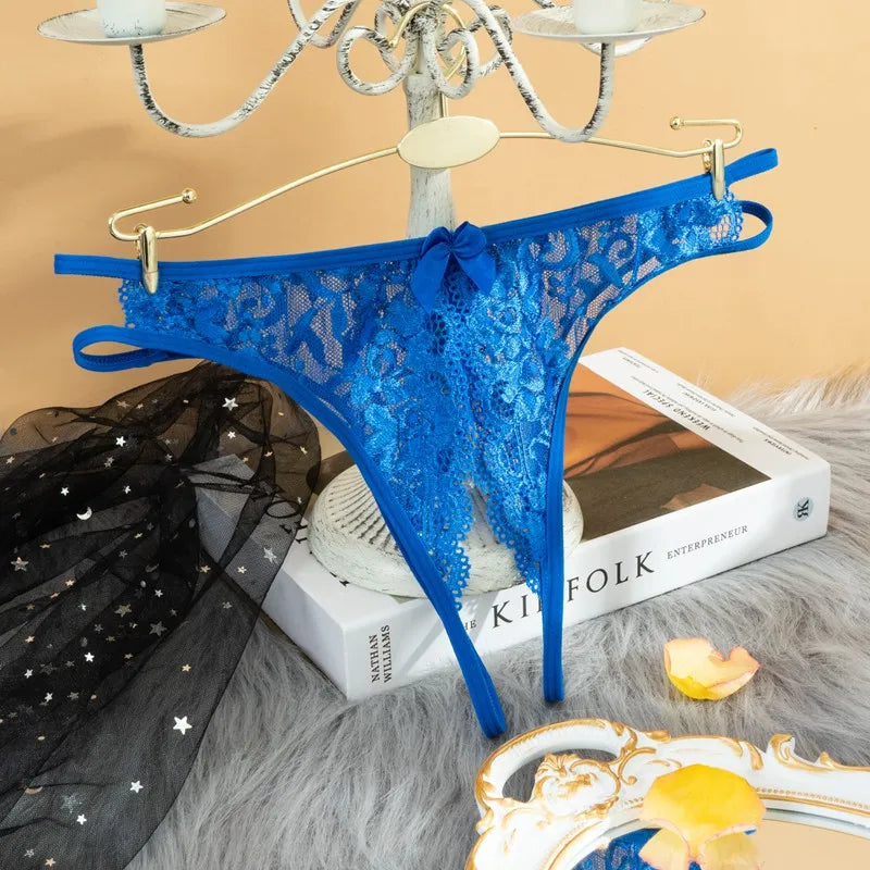 String dentelle ouvert bleu
