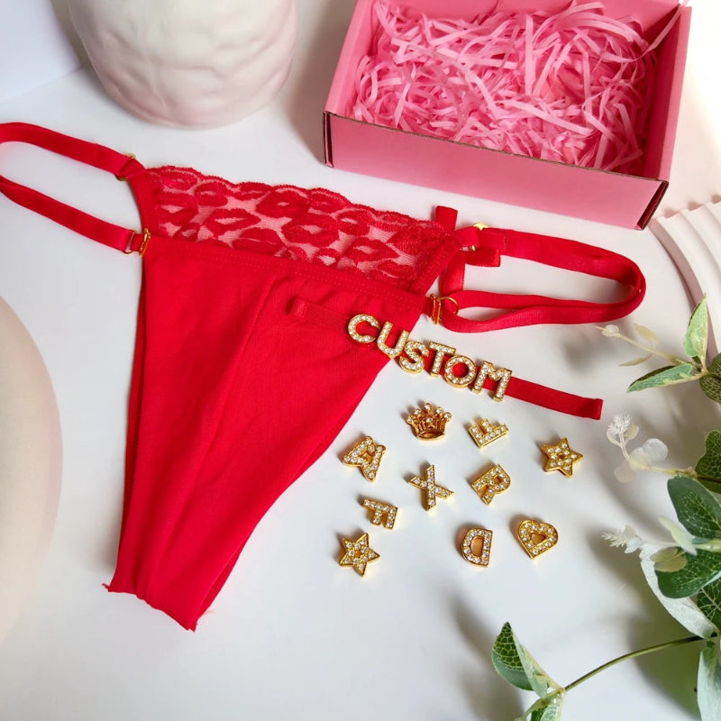 String personnalisé avec bisou à l’avant sexy femme