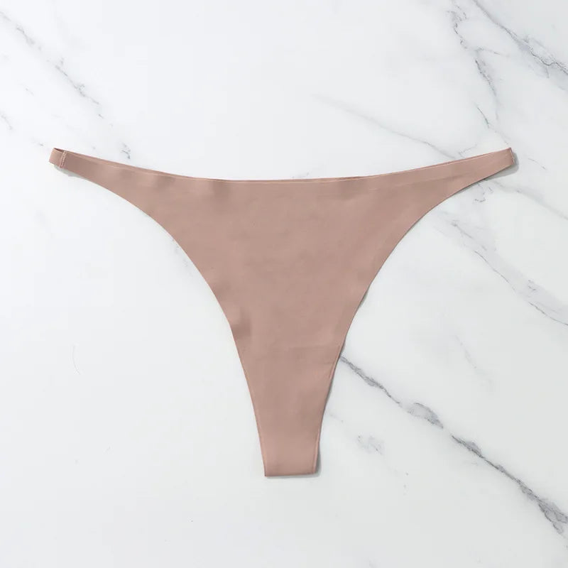 String tanga pas cher café
