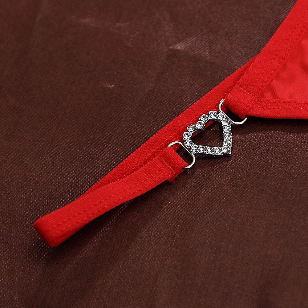 string sexy rouge 